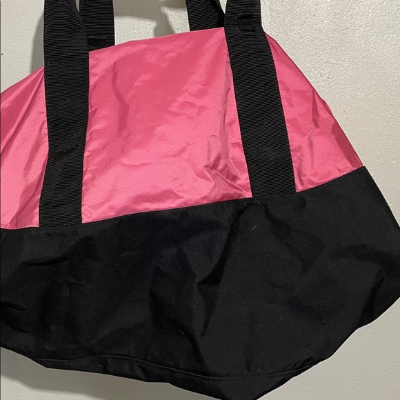 L.L.Bean Pink Black Travel Sports Bag Nylon Gym Duffel - Picture 7 of 15